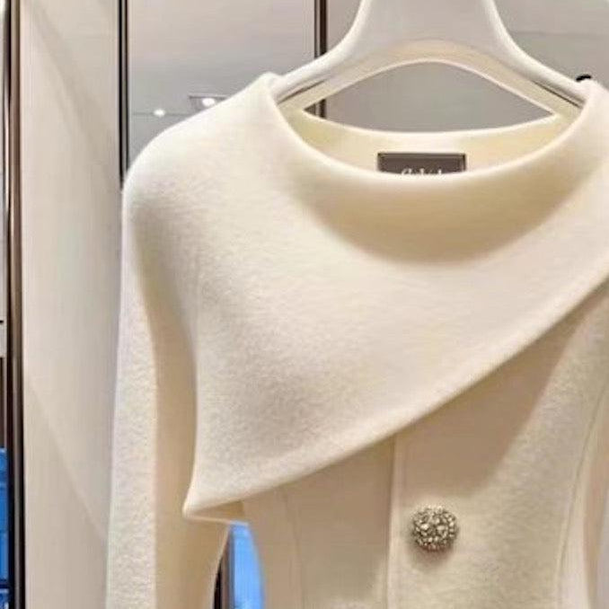 Damski Marynarka Zapinana na Guziki z Asymetrycznym, Dopasowanym Krojem