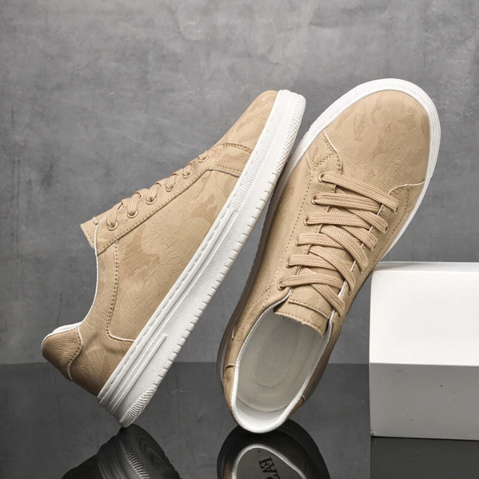 Męskie sneakersy z przeszyciami na cholewce i schludnym, wyprofilowanym kształtem