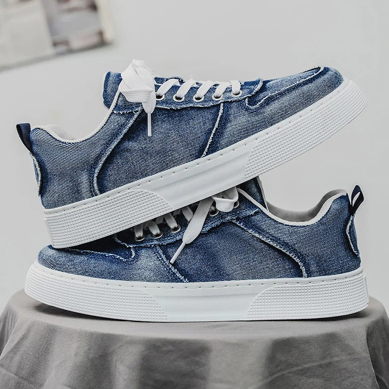 Męskie niskie sneakersy z przecieranym wykończeniem i sznurowaniem