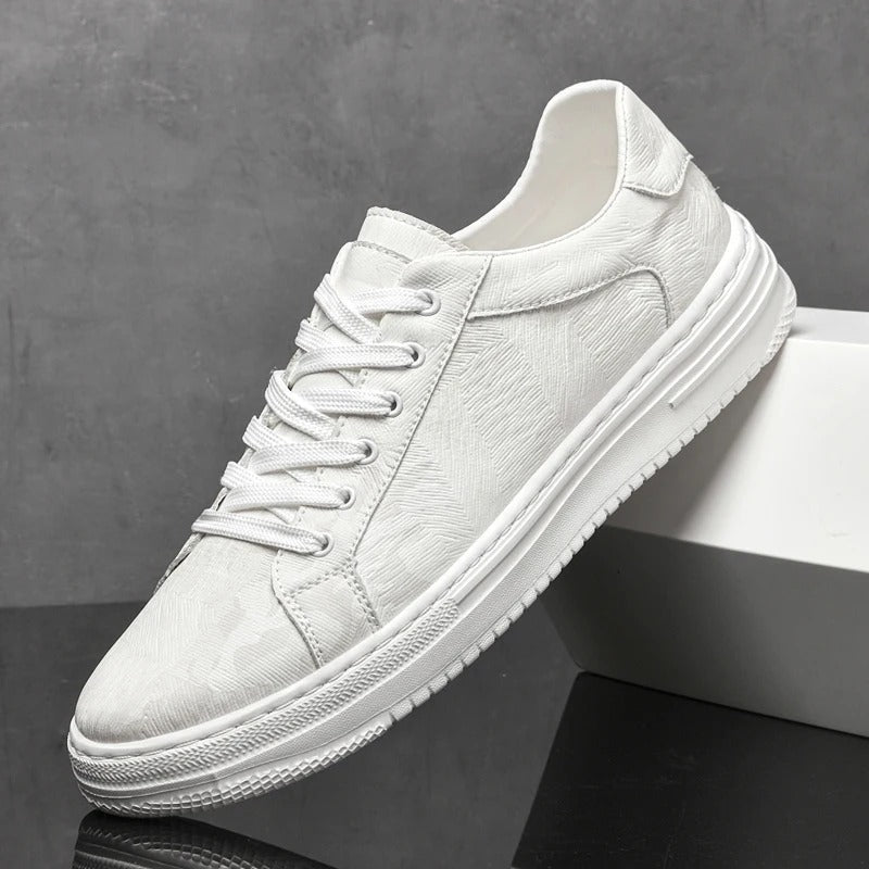 Męskie sneakersy z przeszyciami na cholewce i schludnym, wyprofilowanym kształtem