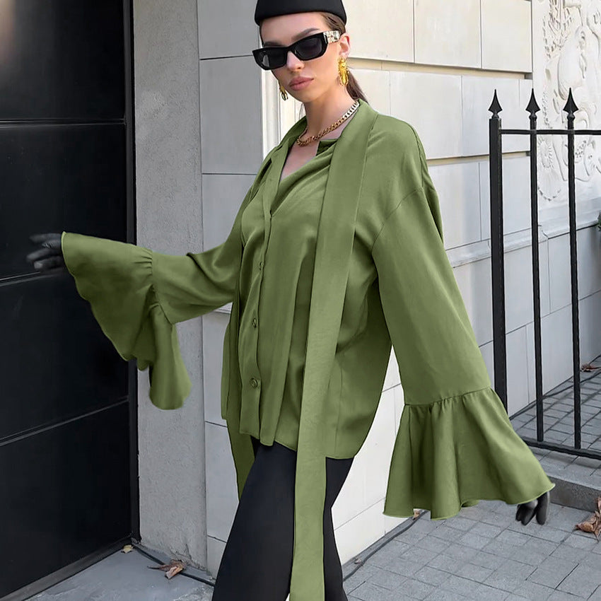 Damska Wiosenna Bluzka Satynowa z Wiązaniem Falbanami i Rękawami Dzwonowymi