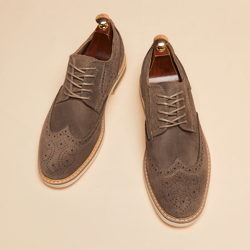Męskie buty sznurowane z wzorem wingtip i perforacjami brogue