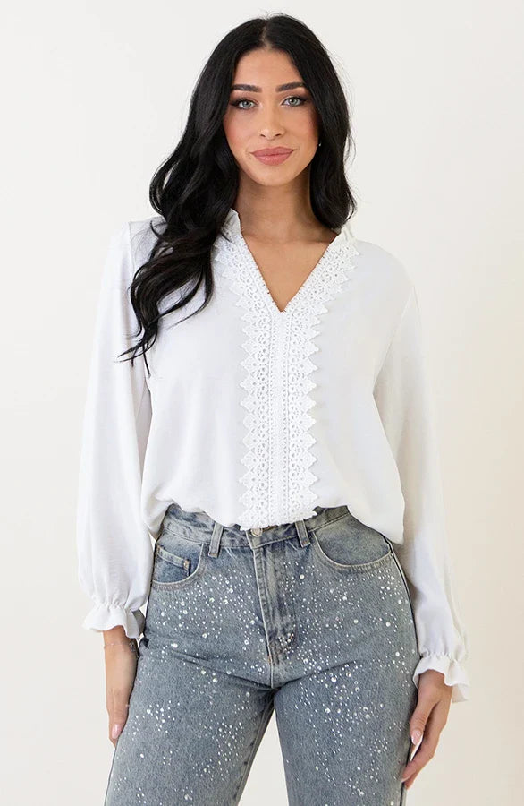 Damska Bluzka z Koronkowymi Detalami i Dekoltem w Serek