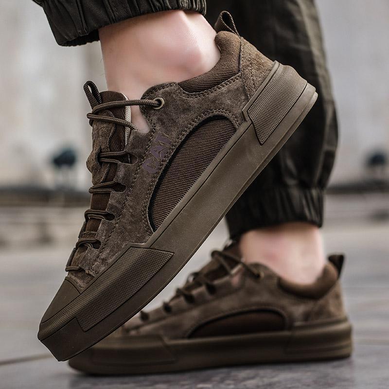 Męskie sneakersy z oddychającymi wstawkami i wytrzymałą podeszwą