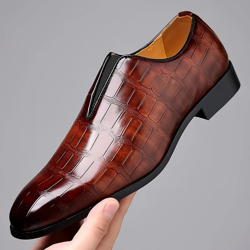 Męskie loafersy o gładkim designie z wyściełaną wkładką