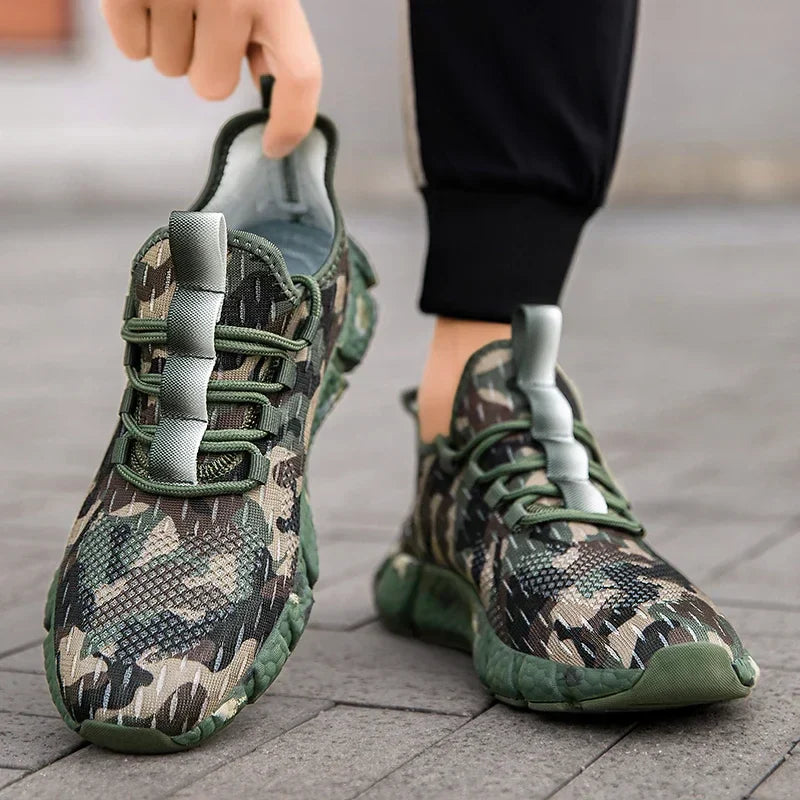 Męskie Sneakersy z Oddychającą Siateczką, Wzorem Moro i Grubą Podeszwą