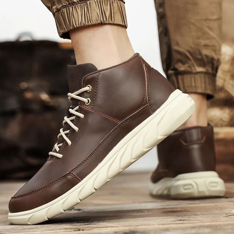 Męskie sneakersy typu high-top z wyściełaną wkładką i antypoślizgową podeszwą