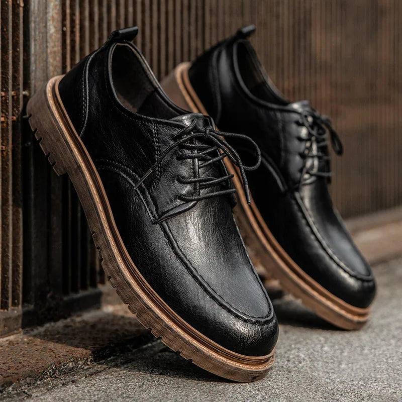 Męskie sneakersy o minimalistycznej sylwetce z teksturowanym wykończeniem