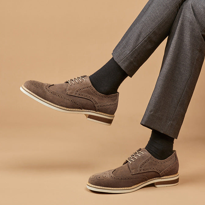 Męskie buty sznurowane z wzorem wingtip i perforacjami brogue