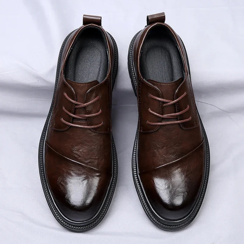 Męskie Buty Formalne z Burniszowaną Cholewką i Podeszwą Typu Lug