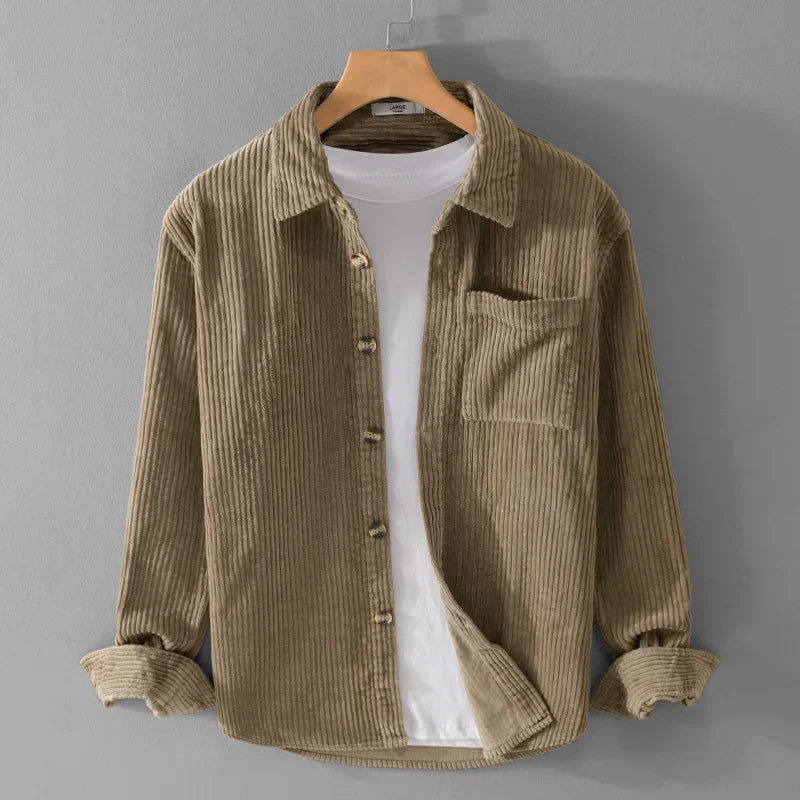 Męska Jesienna Kurtka-Overshirt z Zapięciem na Guziki i Kołnierzem w Szpic
