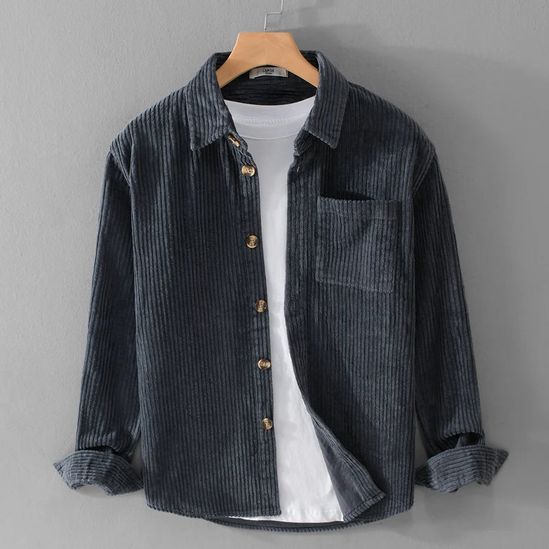 Męska Jesienna Kurtka-Overshirt z Zapięciem na Guziki i Kołnierzem w Szpic