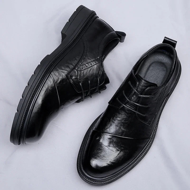Męskie Buty Formalne z Burniszowaną Cholewką i Podeszwą Typu Lug