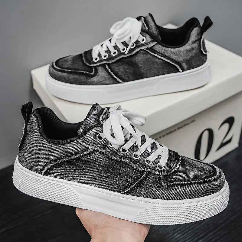 Męskie niskie sneakersy z przecieranym wykończeniem i sznurowaniem