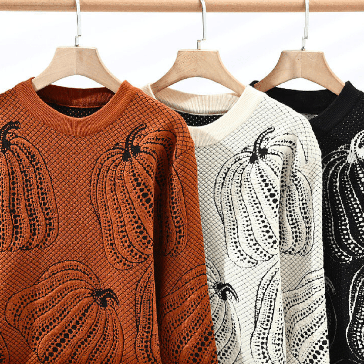 Damski Jesienny Sweter Dzianinowy z Motywem Dyni i Grubym Splotem
