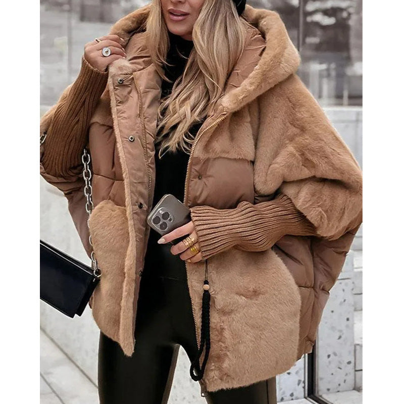 Damska Zimowa Kurtka Puchowa Oversize z Kapturem i Wzorem Patchwork